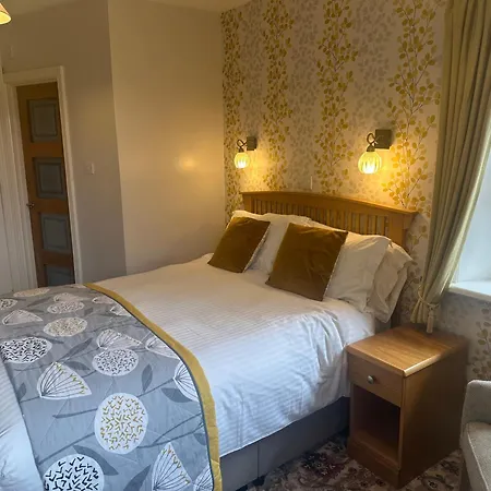 Guest house Burleigh Mead *